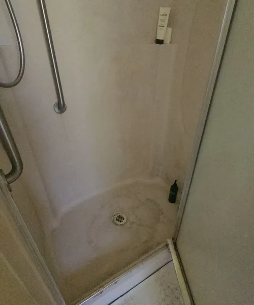 Bathroom Cleaning in Burien 